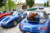 「フィアット・バルケッタ」のファンミーティングで。今回はクルマとぬいぐるみにまつわるお話である。