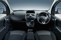 南仏サントロペの景色をイメージした限定車「ルノー・カングー ペイザージュ」発売の画像