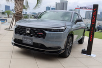 ホンダ・ヴェゼルe：HEV RS