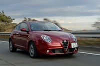 「アルファ・ロメオ・ミト コンペティツィオーネ」
    