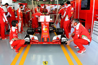 難航していた2017年シーズンに向けたレギュレーション案がロシアGP開催中にようやくまとまった。2014年から導入されたパワーユニット規定では、コスト低減や各チームへの安定供給、エキゾーストノートの増大などの点で関係者の合意が得られ、実施される運びとなった。（Photo=Ferrari）