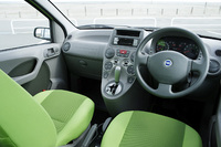 フィアット・パンダアレッシィ（FF/2ペダル5MT）【短評】の画像