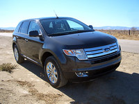 もっとスポーティかと思っていたら、目一杯ラグジィ系だった、フォードの新型SUV「エッジ」。