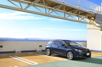 シトロエンC4セダクション アップグレードパッケージ