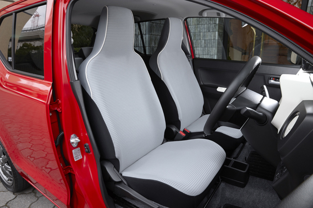 スズキ・アルトX（FF/CVT）／アルトF（FF/5AT）／アルトバンVP（FF/5MT