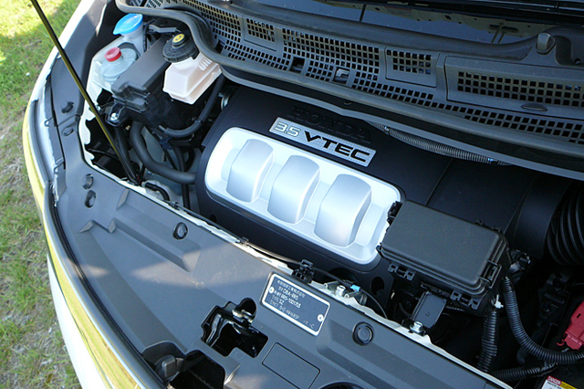 第324回 Gwで乗ったけど意外と良かった ホンダ エリシオン プレステージ 小沢コージの勢いまかせ Webcg