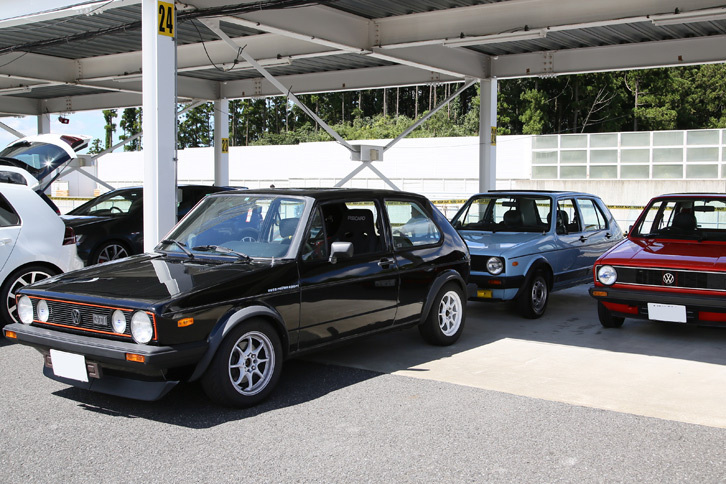 貴重な「ゴルフ1GTI」は注目の的。