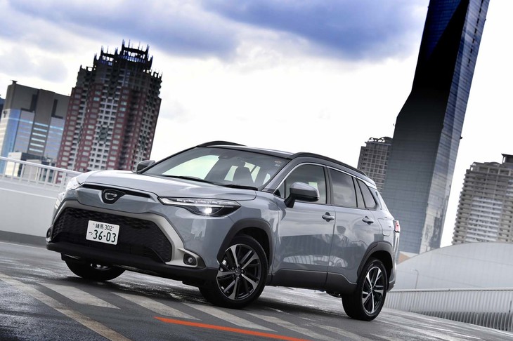 2021年9月に国内販売がスタートした、「カローラ」シリーズの新車種「カローラ クロス」。ミドルサイズの新型SUVとして成功が期待されている。