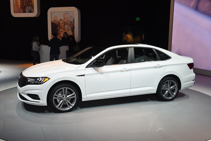 「フォルクスワーゲン・ジェッタ」