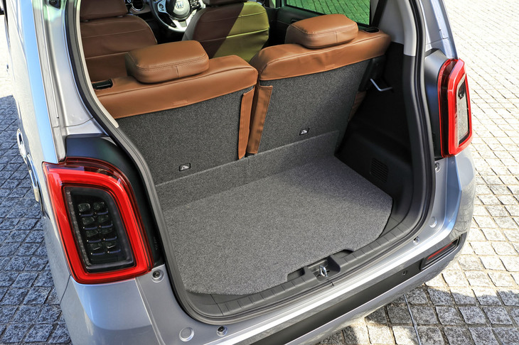 ホンダN-ONEオリジナル（ホンダアクセス用品装着車）（ラゲッジスペース）