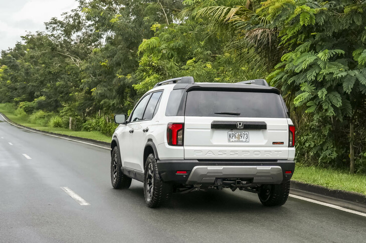 2025年2月に登場した第4世代の「パスポート」は発売以来、複数の月間販売記録を更新し、同年に過去最高の販売台数を記録した人気モデル。米アラバマ州リンカーン四輪車生産工場で製造される。写真は北米仕様。