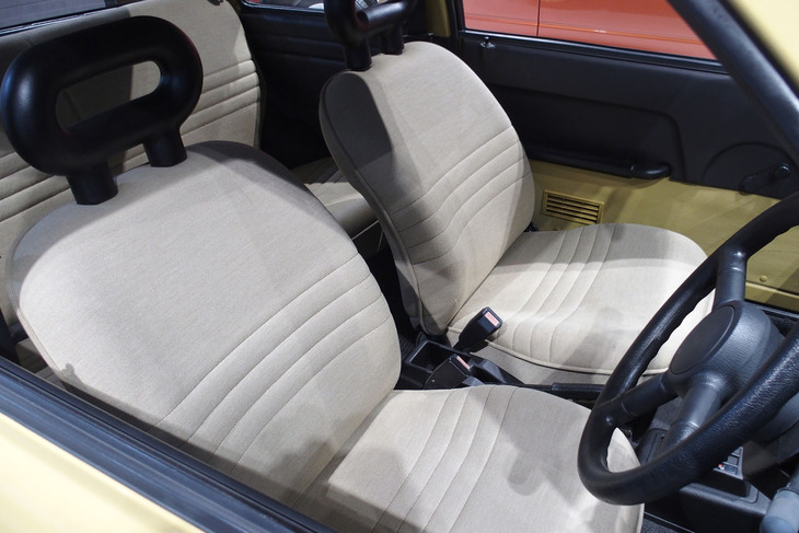 日産Be-1（フロントシート）