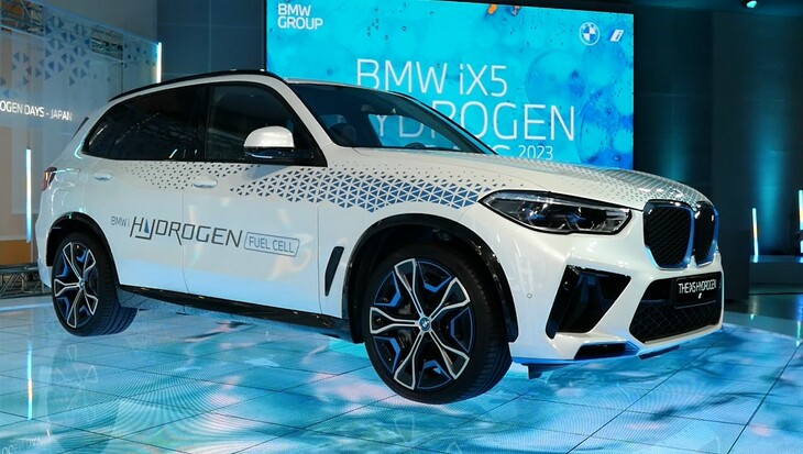 BMW iX5ハイドロジェン