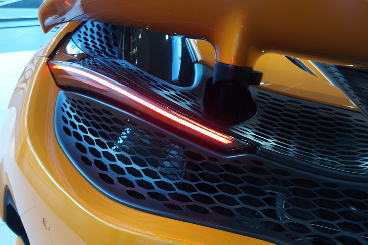 マクラーレン750S（リアコンビランプ）