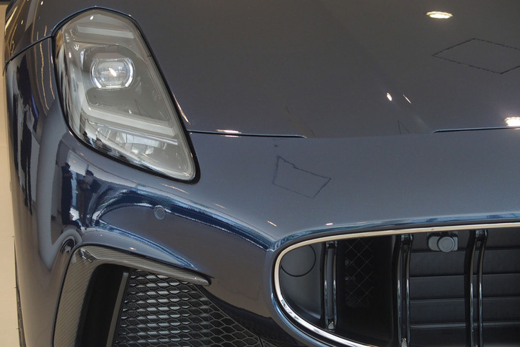 マセラティ・グラントゥーリズモ トロフェオ（ヘッドランプ）