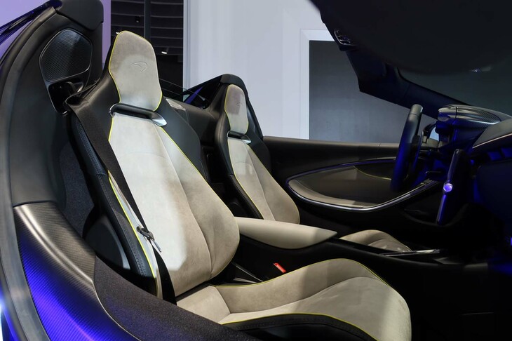 マクラーレン・アルトゥーラ スパイダー（シート）