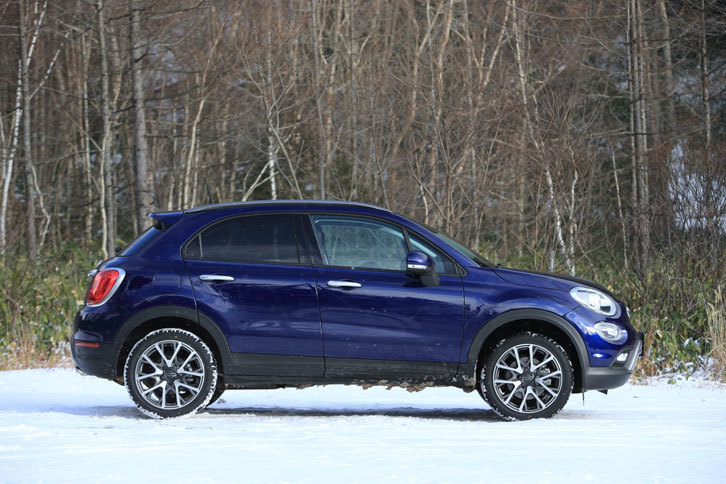 フィアット500Xクロスプラス