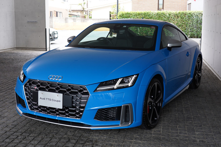 アウディTTSクーペ