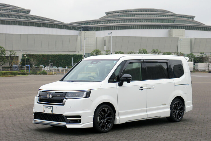 ホンダ・ステップワゴンe：HEVスパーダ プレミアムライン 無限パーツ装着車（エクステリア）