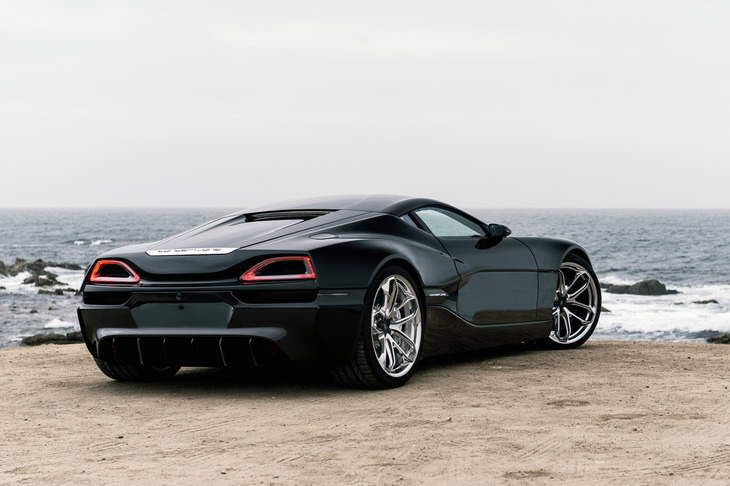 高い動力性能で注目を集めた「コンセプト・ワン」だが、生産台数はわずか8台にとどまった。