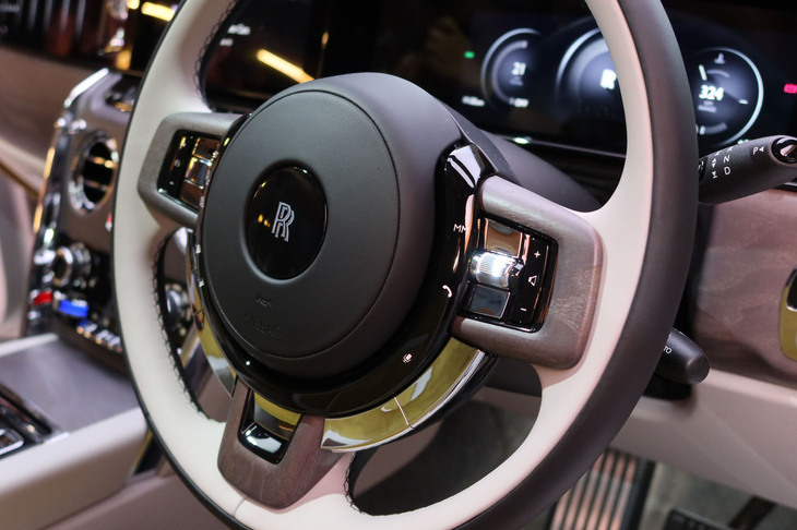 ロールス・ロイス・カリナン シリーズII（ステアリングホイール）