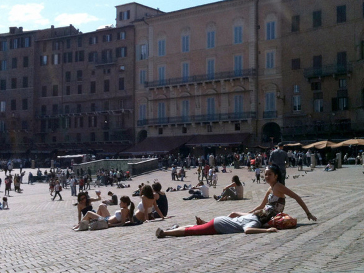 第205回：夏本番、あの“チンチン娘の親分”はまだ現役だった！ 【マッキナ あらモーダ！】 - webCG