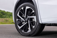 三菱が「アウトランダー」のPHEVをフルモデルチェンジ　2021年12月16日に発売の画像