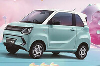 東風汽車の「風光MINI EV」。全体的なスタイリングなどから、「宏光MINI EV」の後追いであることを感じさせる。