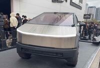 東京・豊洲での展示が終了した「テスラ・サイバートラック」　日本発売へのハードルは？