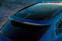 最高出力707PSの高性能モデル「アストンマーティンDBX707」が登場の画像