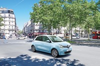 パリの夏空をイメージした「ルノー・トゥインゴ」の限定車発売の画像