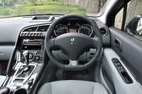 プジョー3008グリフ（FF/6AT）【試乗速報】の画像