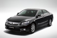 「トヨタ・カムリハイブリッド」