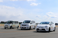 第231回：低燃費プラスαがポイント　ブリヂストンの最新エコタイヤ2種を試すの画像