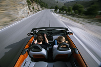 シートバックがボディ同色になるなどのオプションが付いたインテリア。インパネを含め、「C3」から基本的な変更はない。