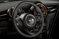 新型MINIジョンクーパーワークス、受注始まるの画像