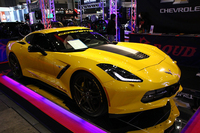 こちらの「シボレー・コルベット」は、名古屋でアメリカ車や海外製ホイールなどの輸入販売を手掛けるショップが出展したものだ。
    