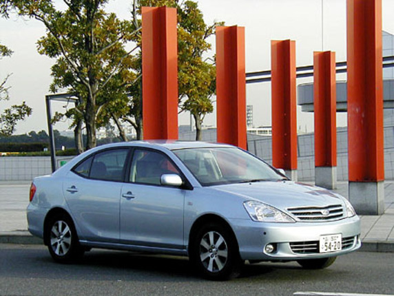 【スペック】全長×全幅×全高＝4550×1695×1470mm/ホイールベース＝2700mm/車重＝1170kg/駆動方式＝FF/1.8リッター直4DOHC16バルブ（132ps/6000rpm、17.3kgm/4200rpm）/車両本体価格＝191.0万円（テスト車＝227.4万円）