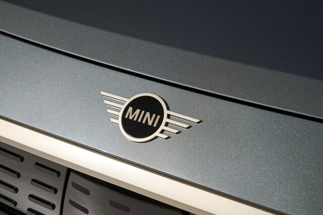 MINIカントリーマン 内装・外装など41枚 【画像・写真】 - webCG
