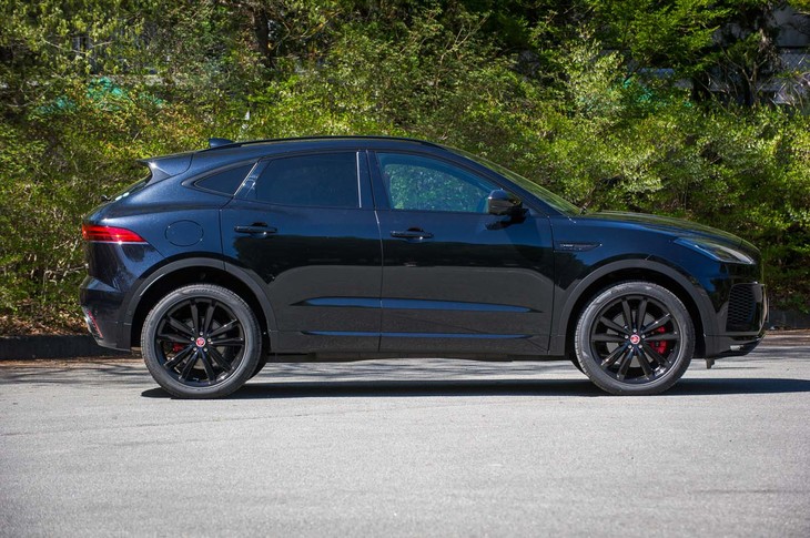 ボディーサイズは全長×全幅×全高＝4410×1900×1650mm。「Fペース」と比べて全長は33cm短いが、横幅は3.5cm狭いだけ。