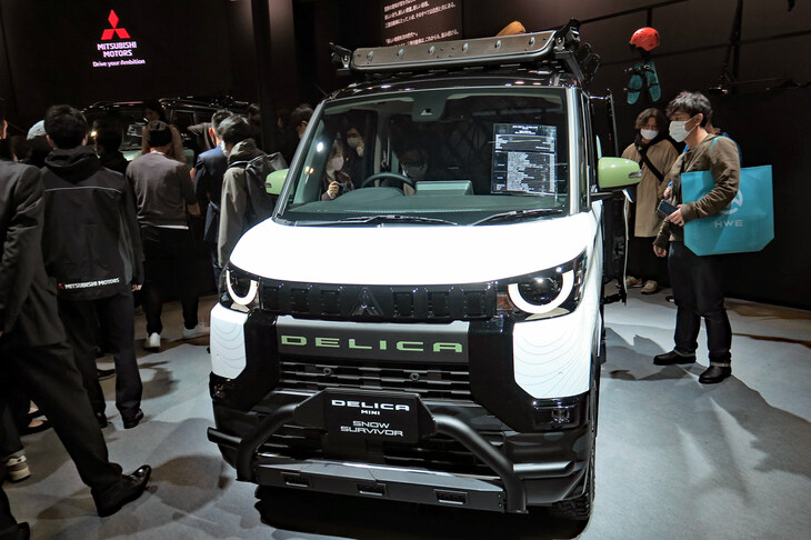 三菱デリカミニSNOW SURVIVOR