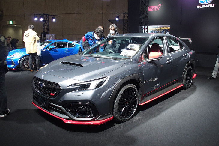 「STIパフォーマンスパーツ」を装着した「WRX S4 STIパフォーマンス コンセプト」。