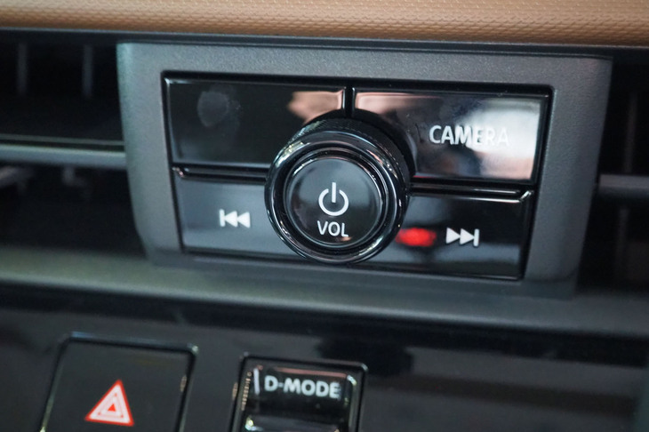 日産ルークス ハイウェイスター（オーディオスイッチ）