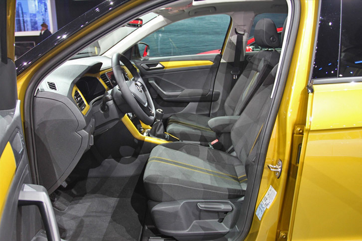 フォルクスワーゲンT-Roc Rライン（フロントシート）