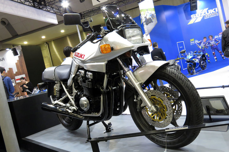 スズキGSX1100Sカタナ（2000年モデル）