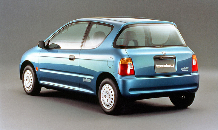 1993年「ホンダ・トゥデイ」。テールはクリフカット風で、独立したトランクを備えていた。