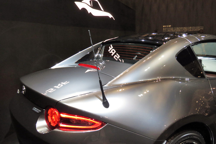 MX-5 RF（日本名：ロードスターRF）