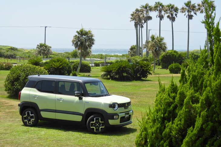 清水「正直、『クロスビー』はもっと注目されてもいいと思うんだけどなぁ」　
	ほった「スズキに登録車のイメージがないので仕方ありませんが……。ただ今回のマイナーチェンジでは、発表会も試乗会も開催されなかったんですよね。メーカーも、もうちょっとこのクルマに期待してもいい気がします」