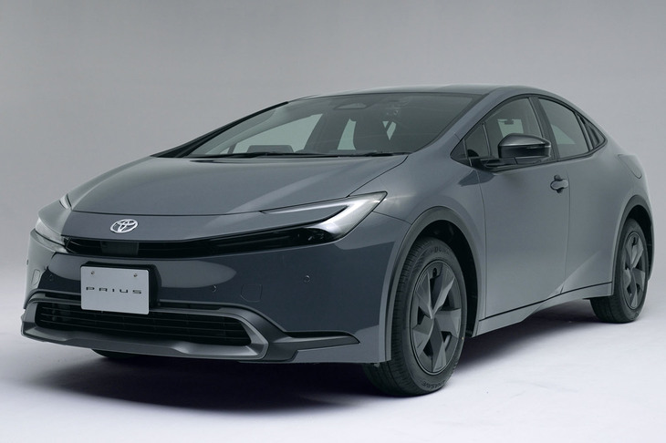 トヨタ・プリウスU