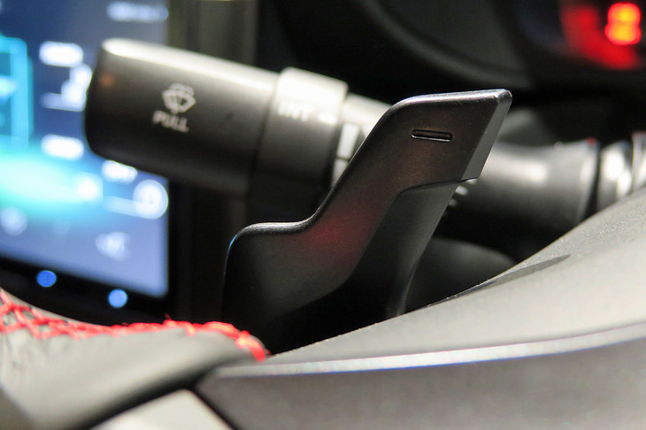 スバルBRZ（シフトパドル）